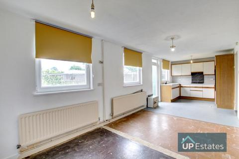 4 bedroom end of terrace house for sale, Dunsmore Avenue, Coventry