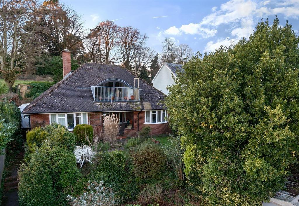 Shepherds Lane, Colaton Raleigh... 3 bed detached house for sale £685,000