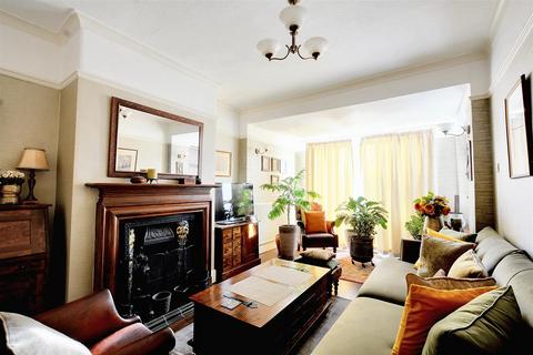 3 bedroom semi-detached house for sale, Perry Road, Nottingham