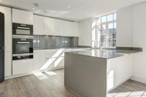 3 bedroom apartment for sale, HAMPSTEAD REACH, NW11