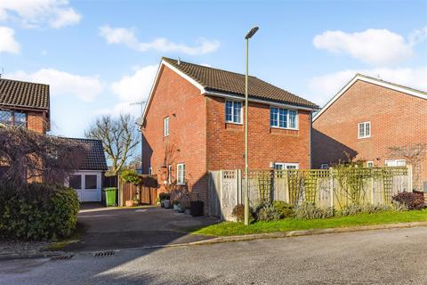4 bedroom detached house for sale - Horndean/Clanfield Borders