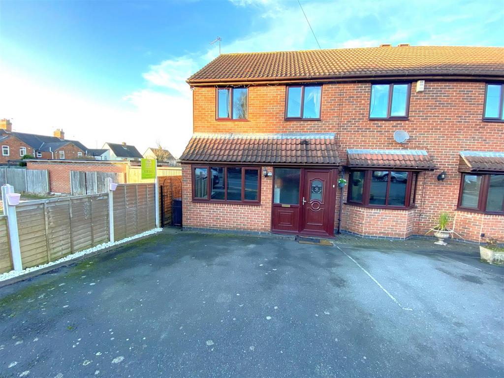 Brookside, Burbage LE10 4 bed semidetached house for sale £310,000