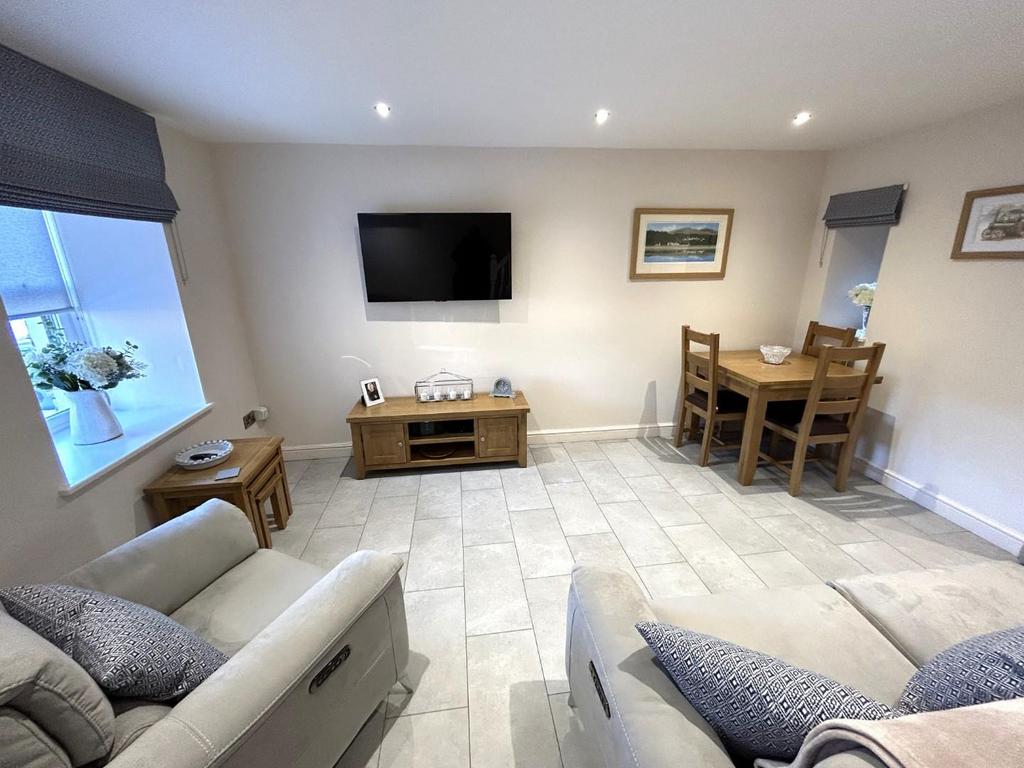 Living Room 3.JPG