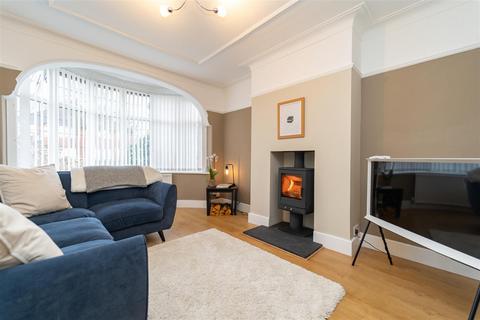 3 bedroom semi-detached house for sale, Kings Road, Stretford