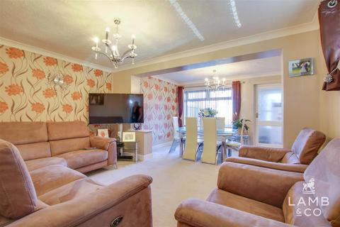 11 Dahlia Close, Clacton-on-sea, CO16 7BU