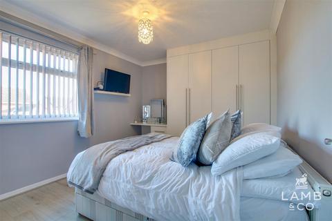 11 Dahlia Close, Clacton-on-sea, CO16 7BU