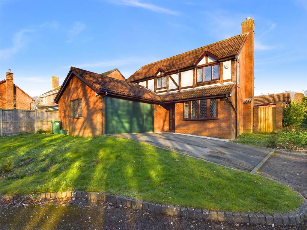 Combrook Close, Abbeymead, Gloucester 4 bed detached house for sale £