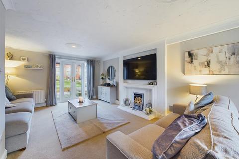 7 Combrook Close, Abbeymead, Gloucester, GL4 5UN