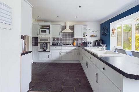 7 Combrook Close, Abbeymead, Gloucester, GL4 5UN