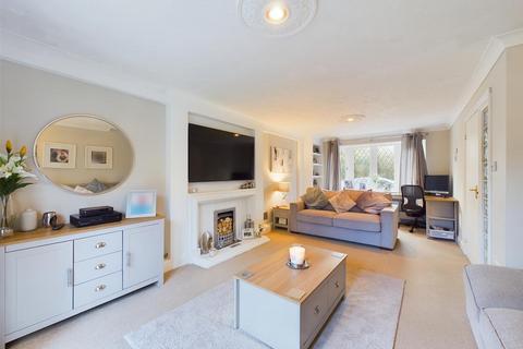 7 Combrook Close, Abbeymead, Gloucester, GL4 5UN