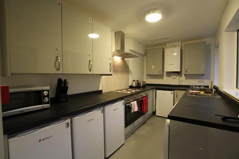 1 bedroom in a house share to rent, Room 2 39 Shirland Street, Stonegravels, Chesterfield