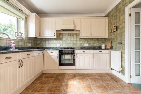 48 Bridge Hill, Epping, CM16 4ER
