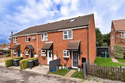 2 bedroom end of terrace house for sale, Cunningham Rise, North Weald