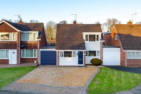 1 Bredon Close, Albrighton, Wolverhampton, WV7 3PQ