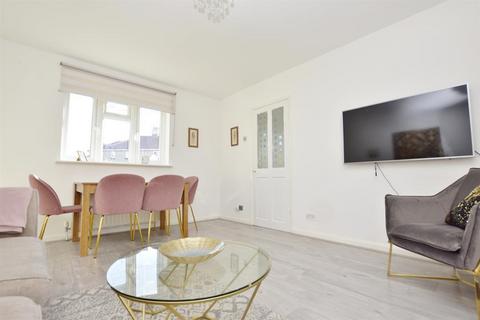 3 bedroom terraced house for sale, East Park Close, Chadwell Heath, Romford, Essex, RM6 6XS