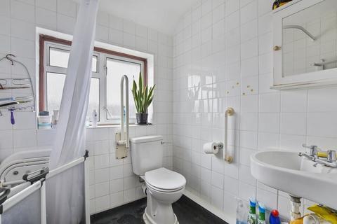 60 Review Road, London, NW2 7BE