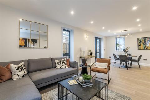3 bedroom terraced house for sale, The Kiln, Queen's Park W9