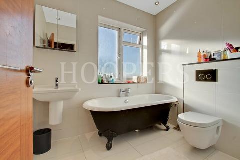 60 Vincent Gardens, London, NW2 7RP