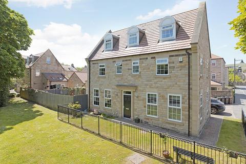 4 bedroom detached house for sale, Ron Lawton Crescent, Burley in Wharfedale LS29