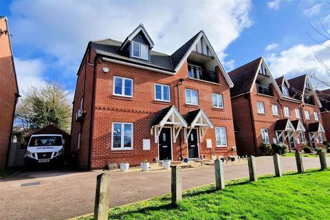 4 bedroom semi-detached house for sale - Bansons Mews, High Street, Ongar
