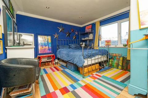 1 bedroom flat for sale, Marine Court, St. Leonards-On-Sea