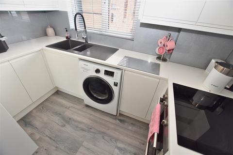 22 Abbotsleigh Road, South Woodham Ferrers, Chelmsford, CM3 5SS