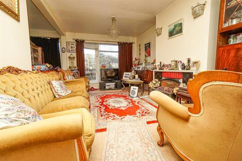 3 bedroom detached house for sale, Harold Road, Hastings