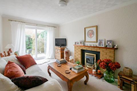12 Bittern Way, Penarth, CF64 5FS