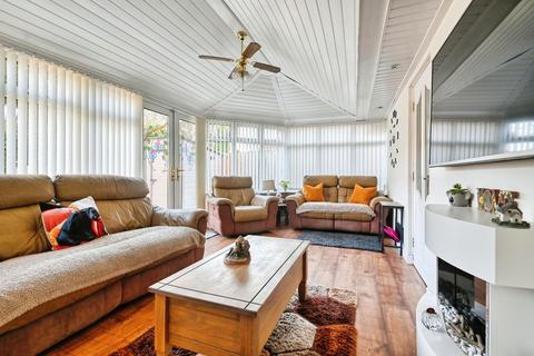 8 Dunster, Tamworth, B77 1JT