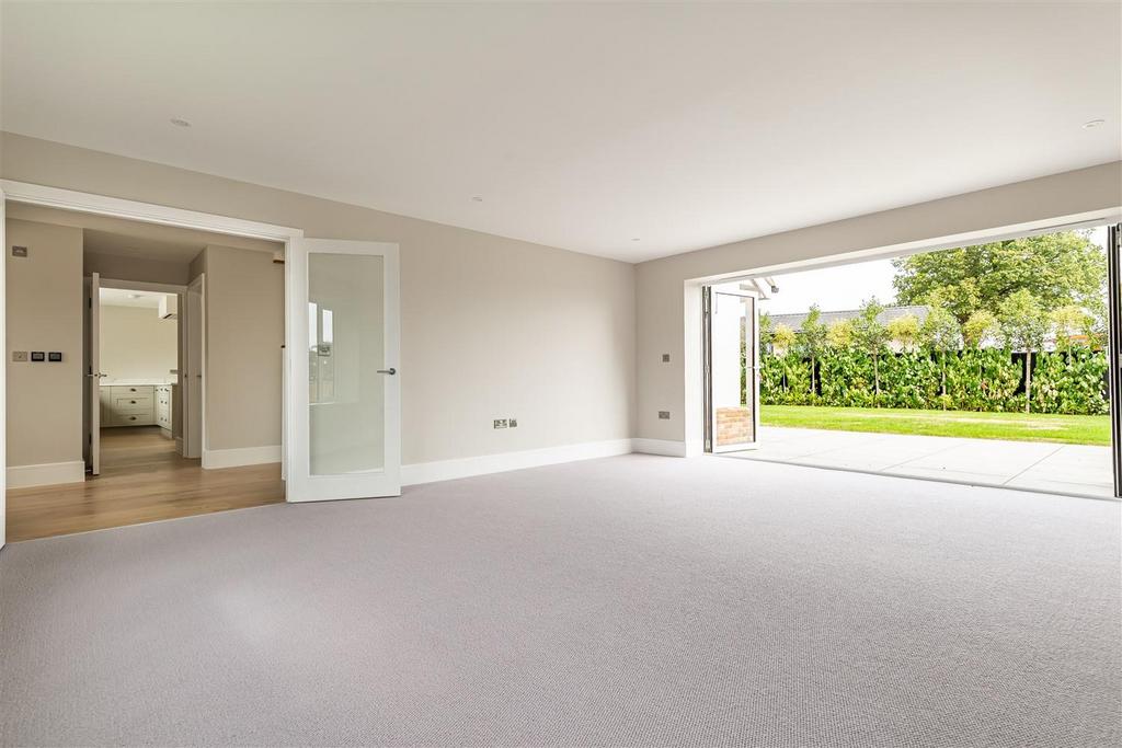 1  Clovis Close  house (5).jpg
