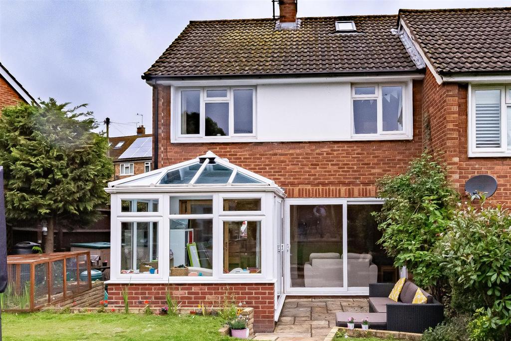 Rayfield, Epping 3 bed semidetached house for sale £615,000