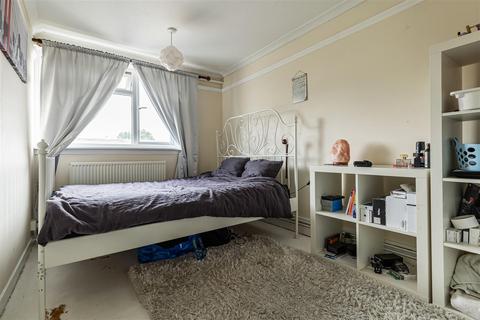 87 Parklands, Coopersale, Epping, CM16 7RG