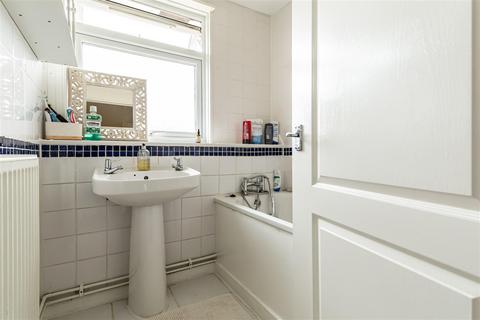 87 Parklands, Coopersale, Epping, CM16 7RG