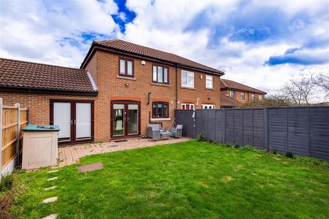 3 bedroom semi-detached house for sale, Green Close, Epping Green