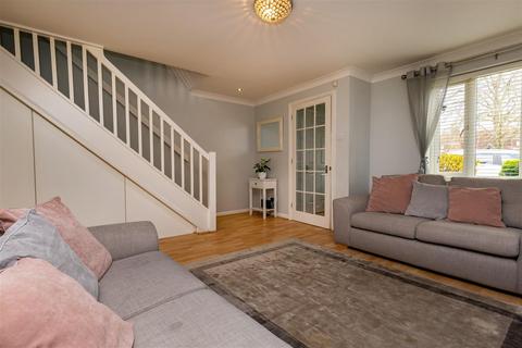 3 Green Close, Epping Green, Epping, CM16 6PS