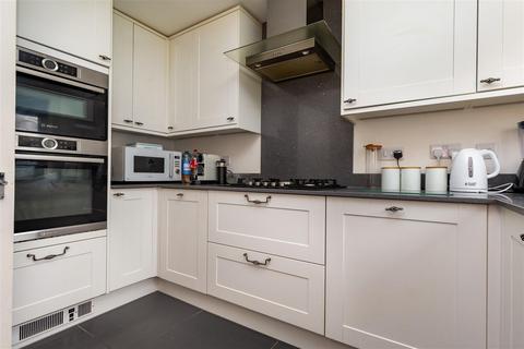 3 Green Close, Epping Green, Epping, CM16 6PS