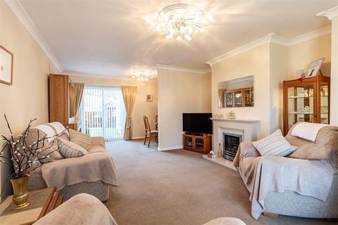 56 Green Glade, Theydon Bois, Epping, CM16 7LZ