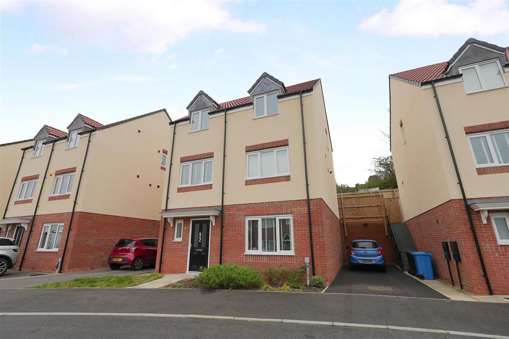 Slater Way, Ilkeston 4 bed detached house for sale £332,500