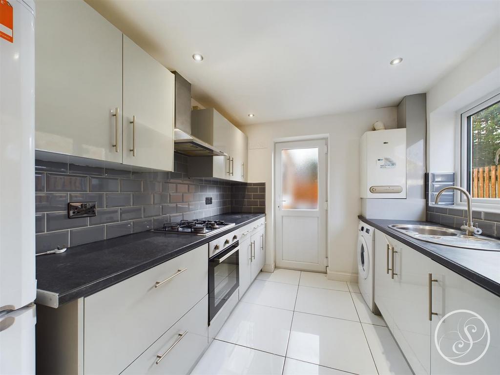 Linton Road, Leeds 3 bed detached house for sale £400,000