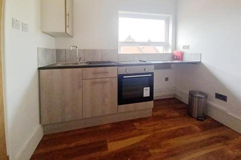 House share to rent - Shorncliffe Road, Folkestone