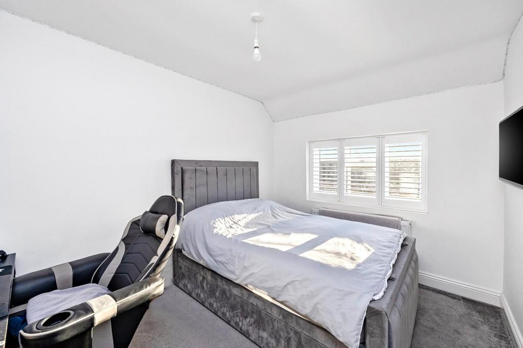 The Crestway, 43 012.jpg
