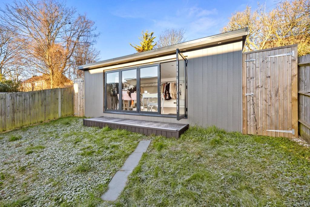 The Crestway, 43 015.jpg