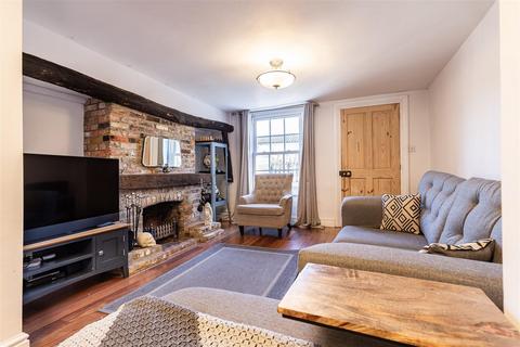 74 Coopersale Common, Coopersale, Epping, CM16 7QU