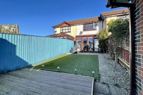 3 Fosters Spring, Lytchett Matravers, Poole, BH16 6NE