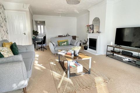 3 Fosters Spring, Lytchett Matravers, Poole, BH16 6NE