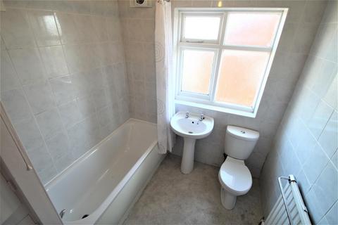 1 bedroom in a house share to rent - St Annes Road, Headingley, Leeds, LS6 3NX