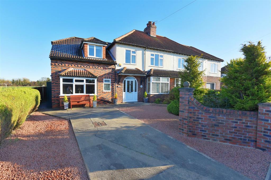 Acaster Lane, York 5 bed semidetached house for sale £