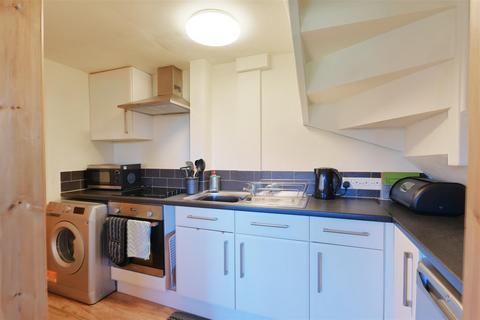 Oakdene, 25 Acaster Lane, Bishopthorpe, York, YO23 2SA