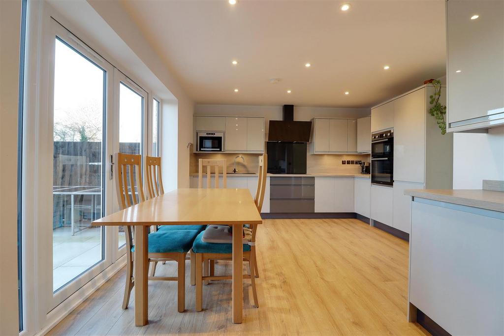 Carter Drive, Hessle 4 bed detached house for sale £365,000