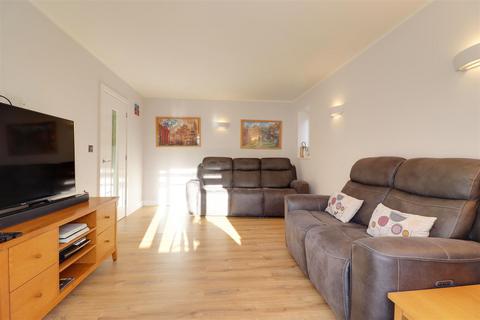 20 Carter Drive, Hessle, HU13 9AH